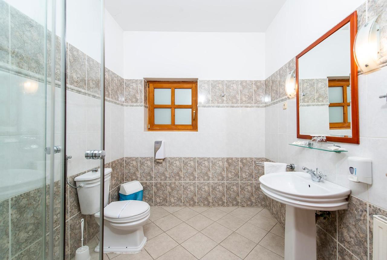 Gastland M0 Hotel & Conference Center Szigetszentmiklos Ngoại thất bức ảnh
