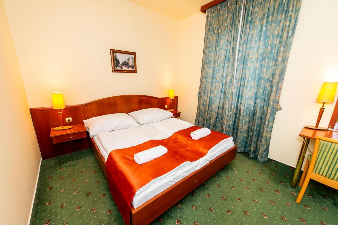 Gastland M0 Hotel & Conference Center Szigetszentmiklos Ngoại thất bức ảnh