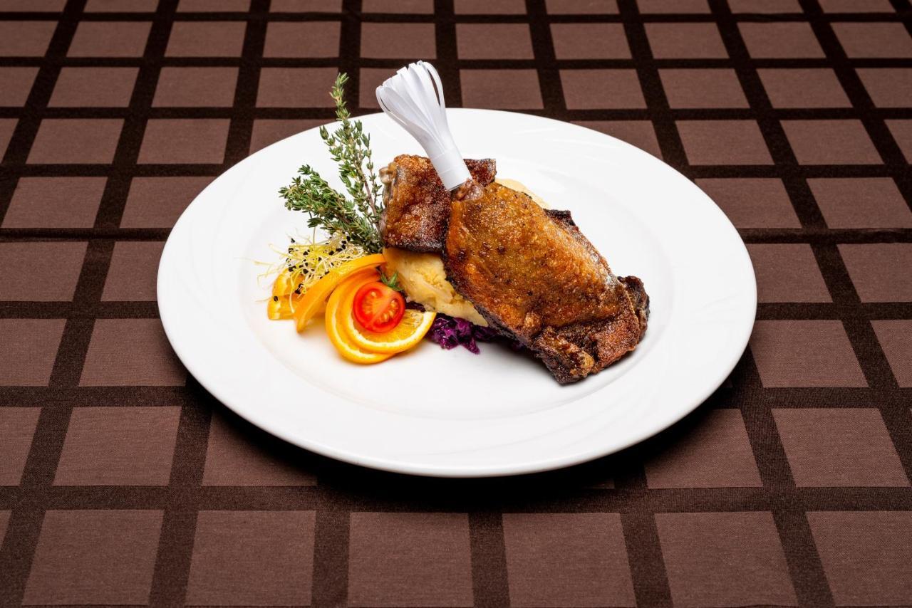 Gastland M0 Hotel & Conference Center Szigetszentmiklos Ngoại thất bức ảnh